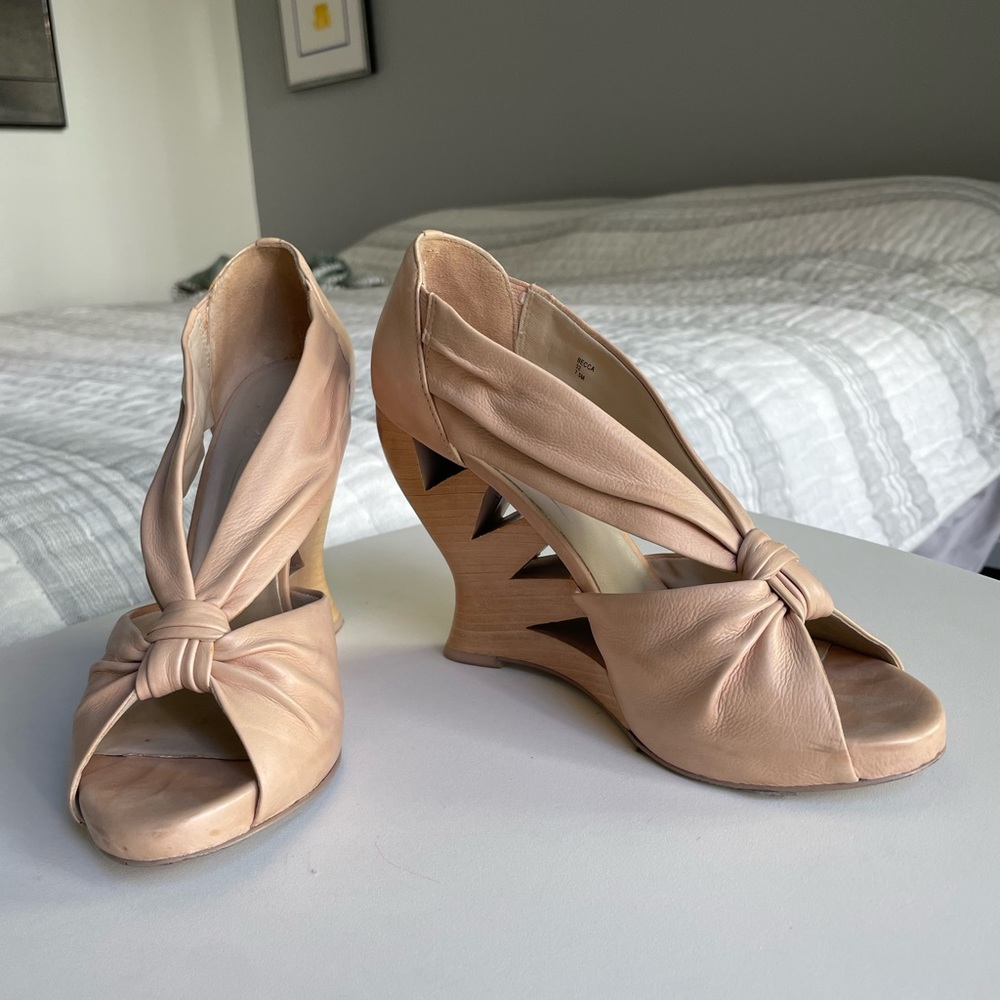 Donald J Pliner leather platform wedge sandals
